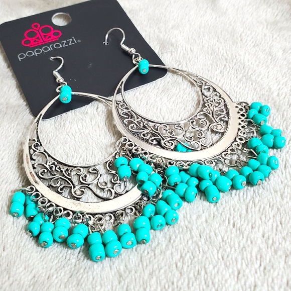 ⚜️(3/$10) Turquoise Chandelier Earrings Paparazzi - Picture 2 of 3